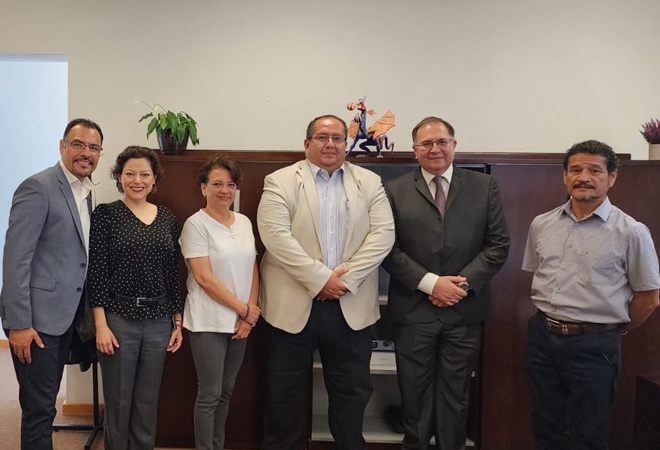 El Lic. Luis Fernando Garza Guerrero, se reunió...