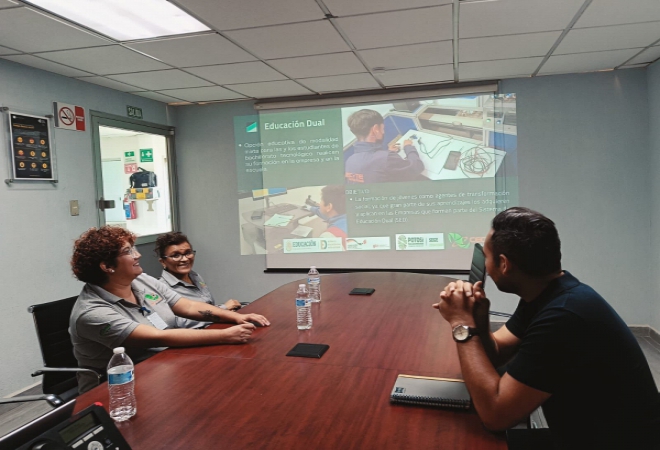 ¡Impulsando el futuro de nuestros jóvenes!