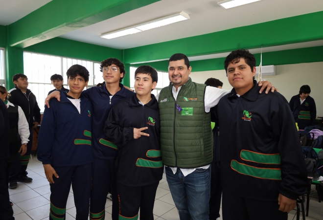 Recorrido por las aulas y espacios académicos...