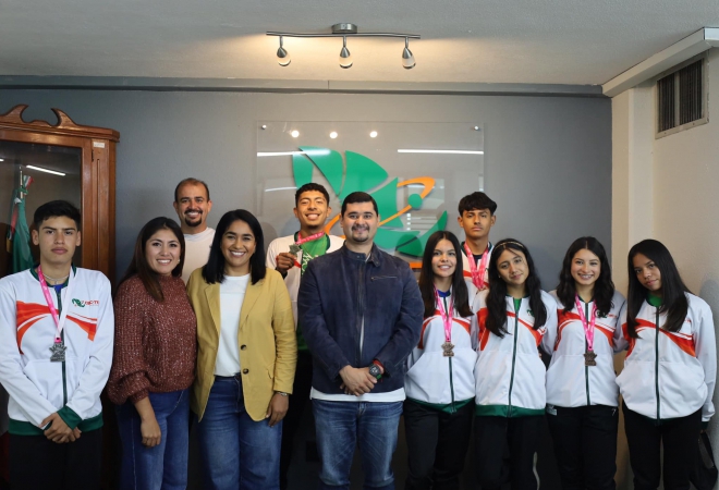 Destacada participación de la selección de atletismo...