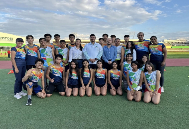  Reunión con los Alumnos que Conforman la Selección...